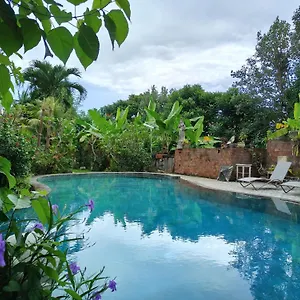 Warsi Habitación en casa particular Ubud