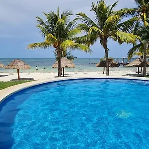 Oceanfront At Unique Location Cancún
